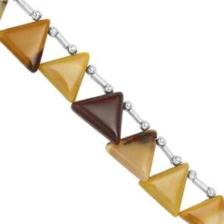 85cts Mookite Smooth Trillion Approx 10 To 16mm, 20cm Strand With Spacers