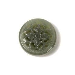 25cts Random Colour Khotan Jade Flower Pendant, Approx 25mm